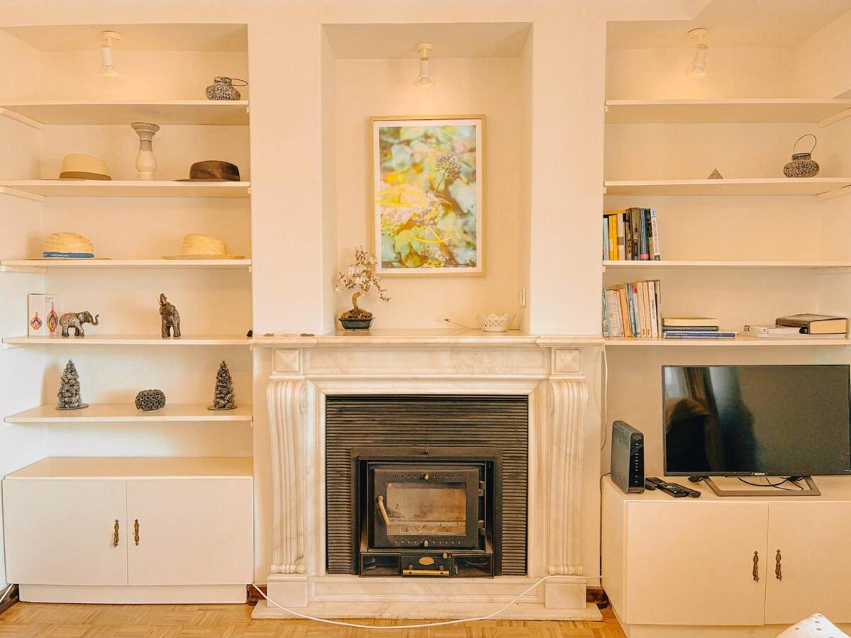 River Vista - 2 Bedroom Terrace Retreat Appartement Lissabon