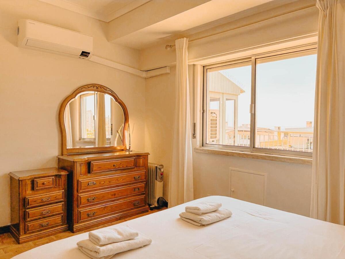 River Vista - 2 Bedroom Terrace Retreat * Lissabon