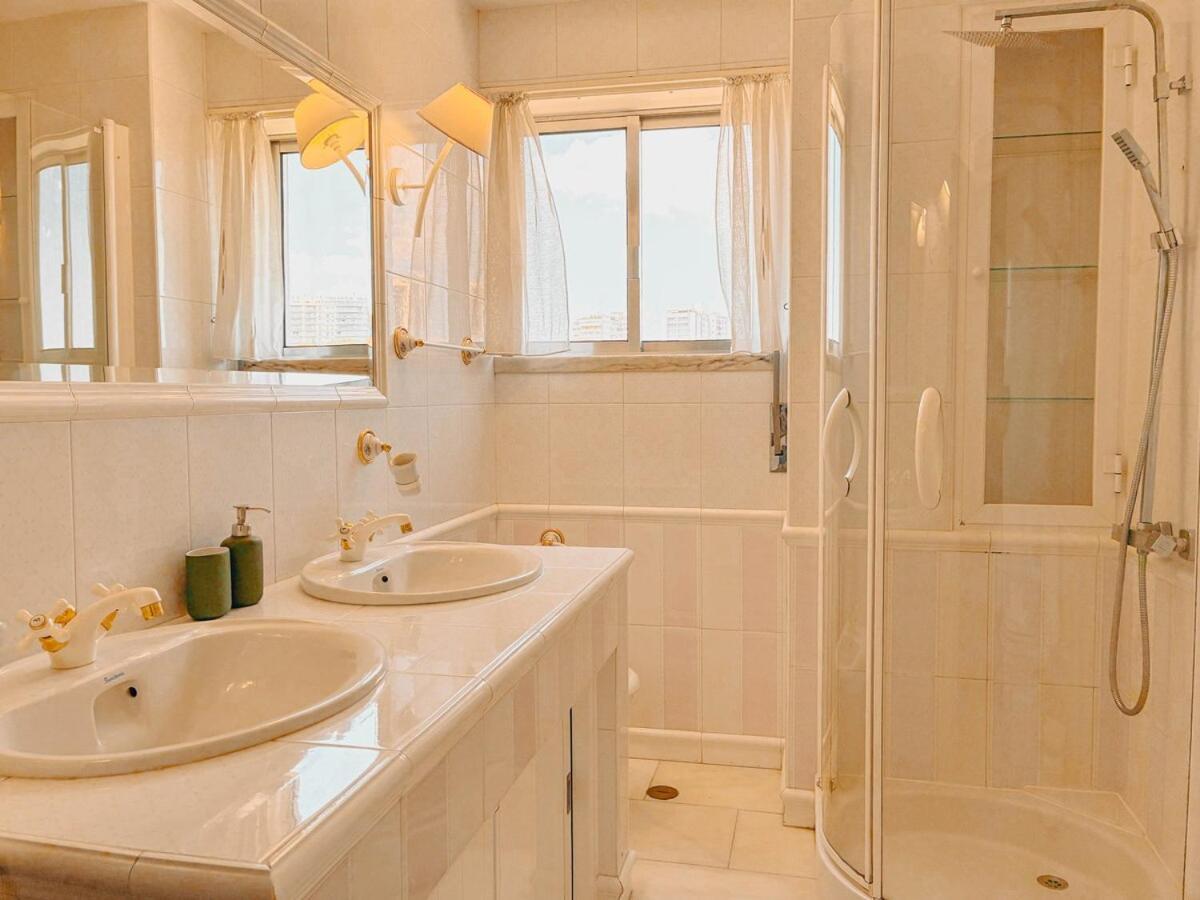 Apartamento River Vista - 2 Bedroom Terrace Retreat